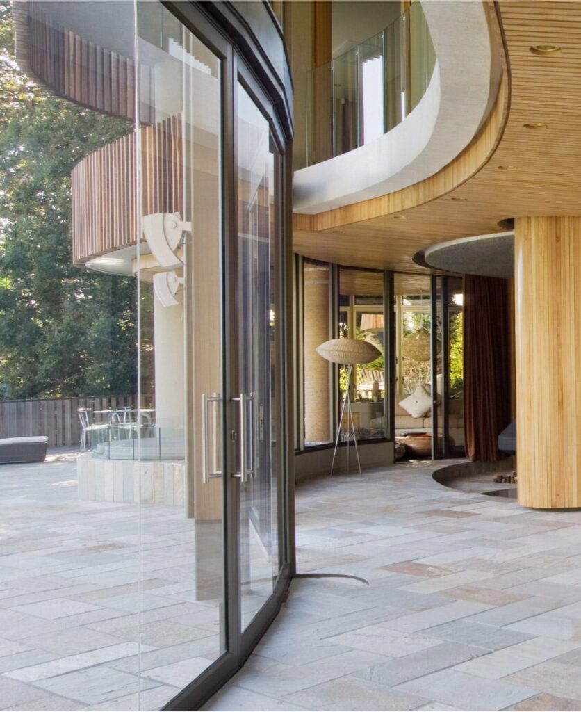 Pexels roberto hund 5356262 3 836x1024